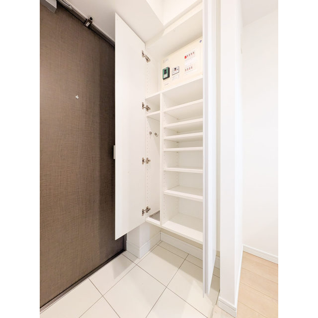 エミリブ下落合 靴箱