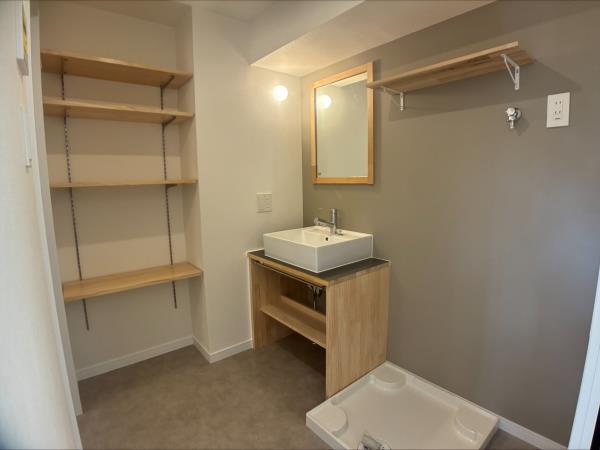 ＥＶＥＲＴＯＷ　Ｃｏｌｏｒｅ　ＳＥＮＧＥＮＤＡＩ1階 洗面