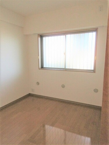 リブゼ横浜ブライトスクエア5階 同建物別部屋の参考画像