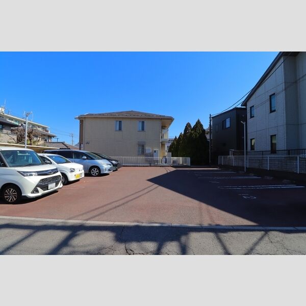 エクセレンテ 駐車場