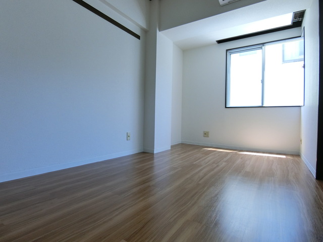 ＳＡＮＫＯ　ＨＥＩＧＨＴＳ　ＯＳＡＫＩ0313号室 リビング