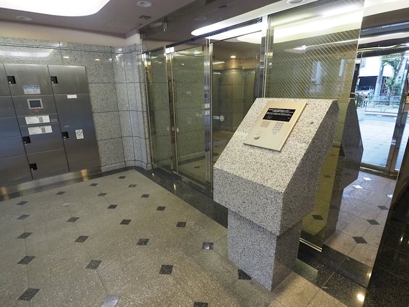 スペリオコート狛江4階 エントランス