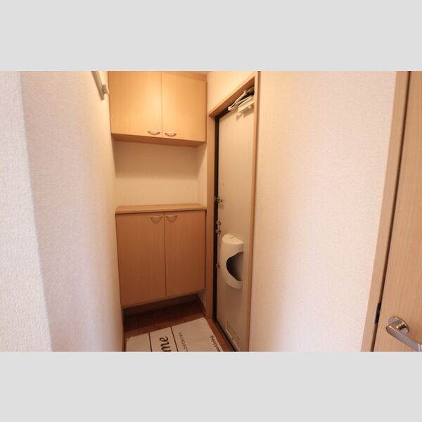 ベルフラット　A・B・C 玄関