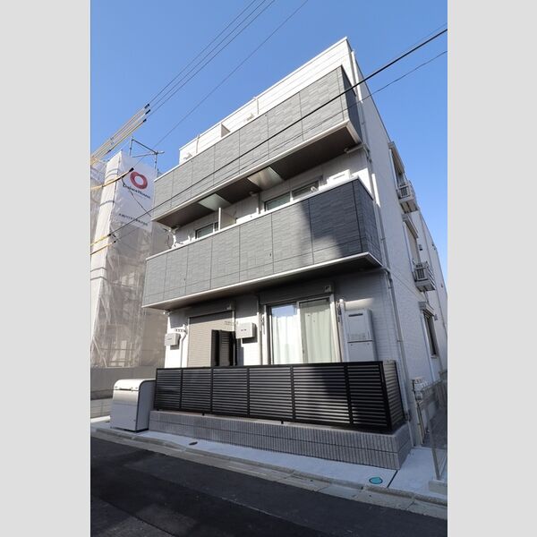 グラナーデ新宿101号室 外観