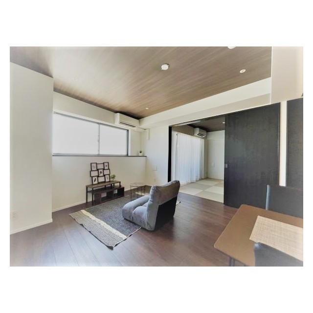 GRAN PASEO 市谷甲良町1302号室 リビングダイニング（モデルルームにつき家