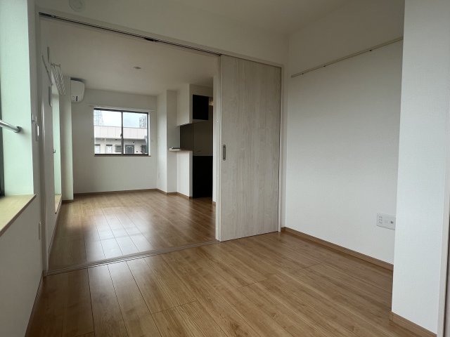 サンストリア 同タイプ参照