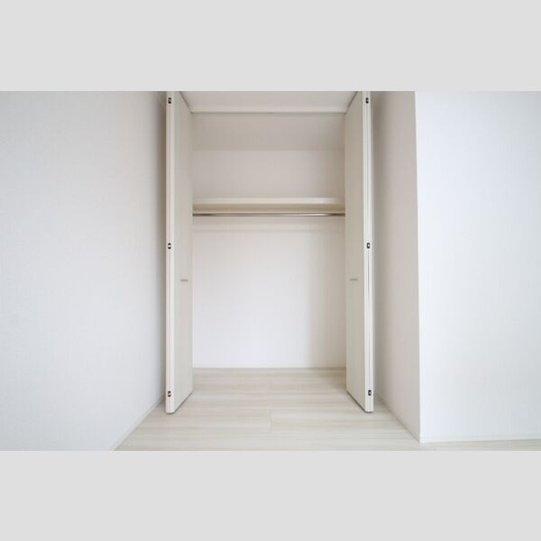 エクセリア北加平町201号室 クローゼット