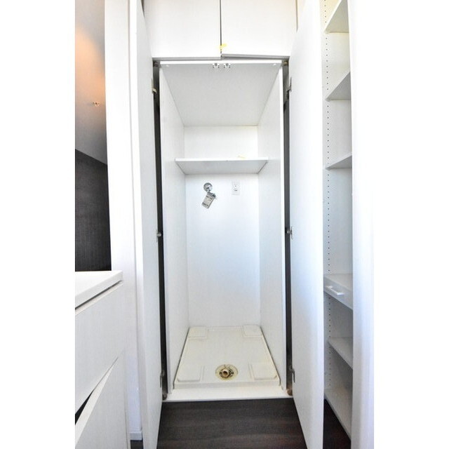 スクエアガーデン池袋 内観