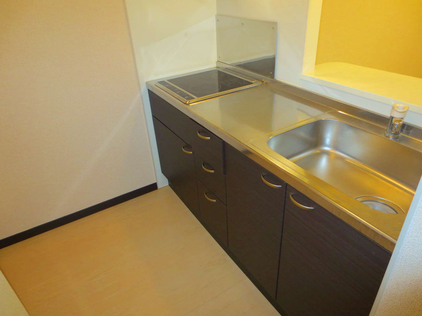 レオネクストビューハイツ 対面式キッチン