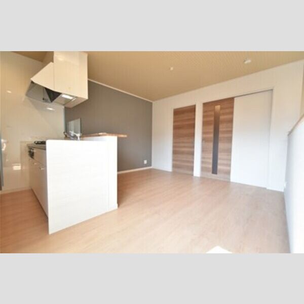 GARAGEクエスト105号室 リビング