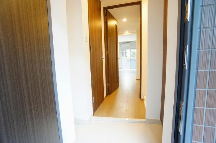 LIMERESIDENCE HIKIFUNE1階 玄関