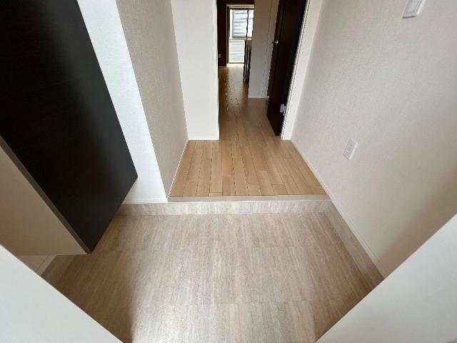 Ａｚａｌｉａ（アザリア）103号室 玄関