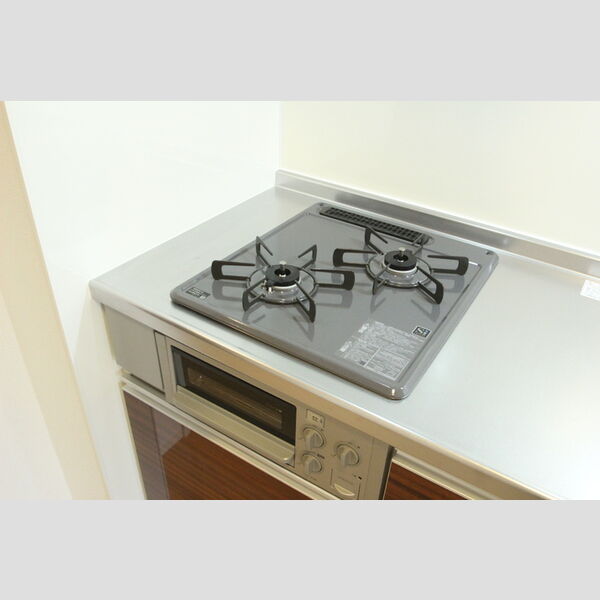 メルシー芙蓉10 202号室　キッチンコンロ