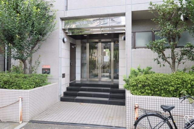 新中野スカイレジテル1階 エントランス