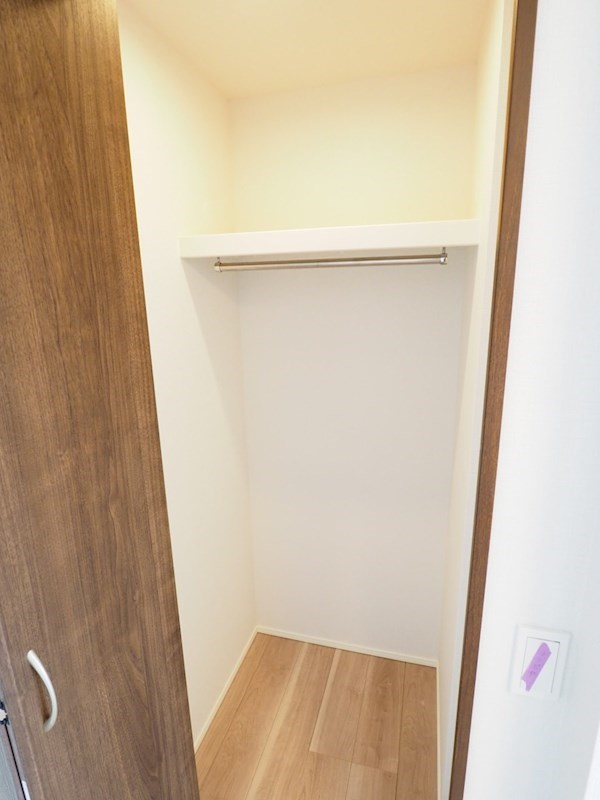 ドゥーエ梅屋敷4階 収納