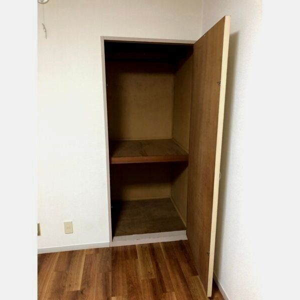 メゾン蘇我107号室 収納