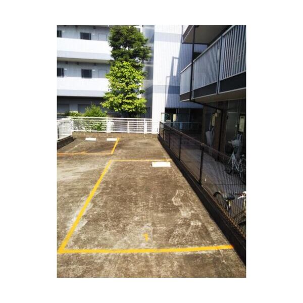 フォーブル西船橋 駐車場