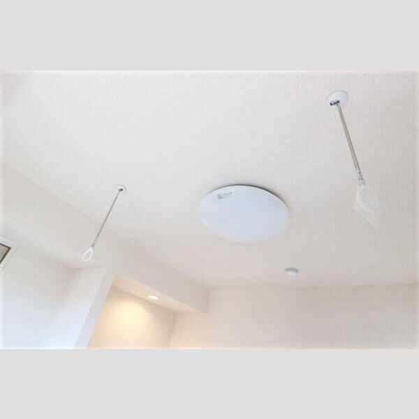 Dear Life306号室 室内物干し