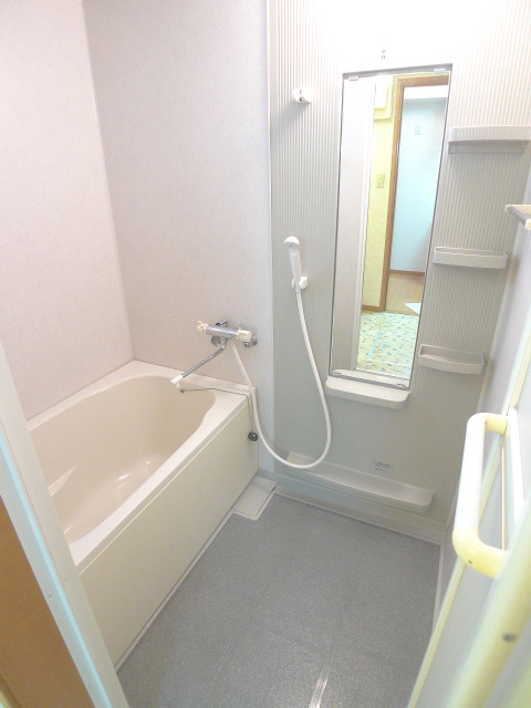 リラ中山 お風呂