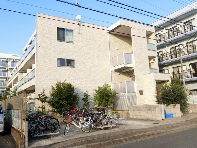 リブリ・グランツ武蔵中原1階 外観