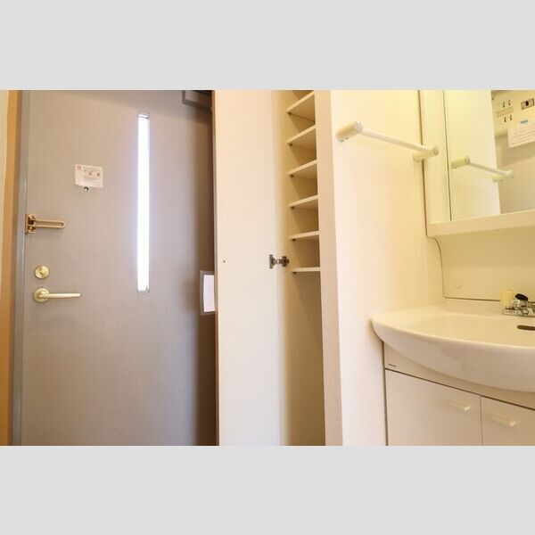 パティオ坂巻303号室 シューズボックス