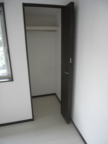 ベイルーム生麦201号室 収納