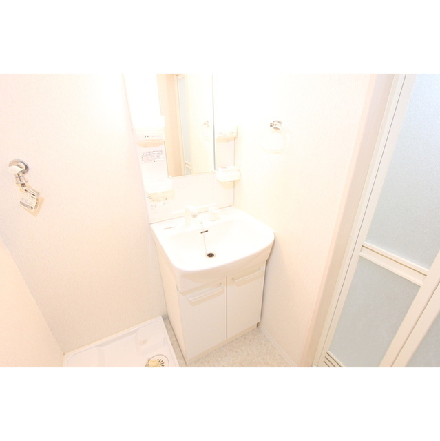 プレイズ　レイ 内観