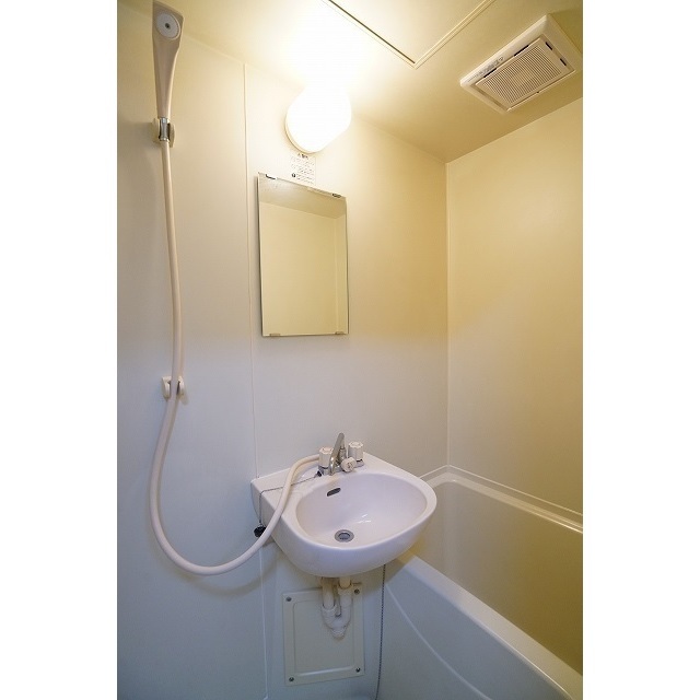 ラプラス坂下２0107号室 バス