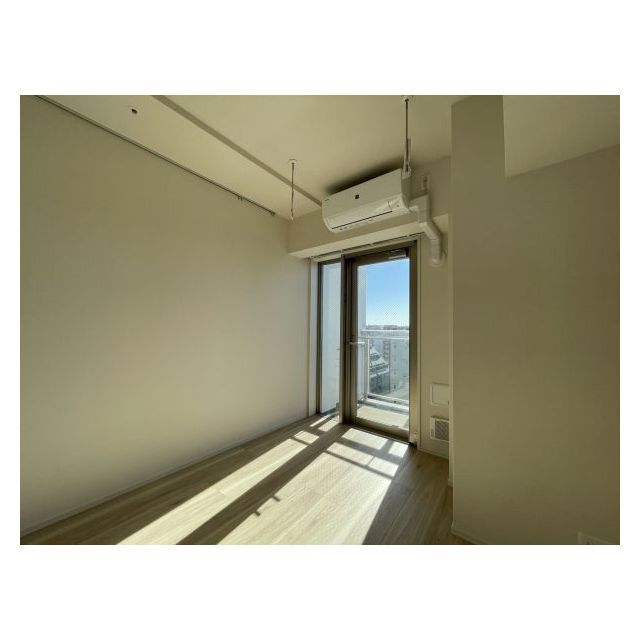 ブランシエスタ横浜高島町1001号室 リビング