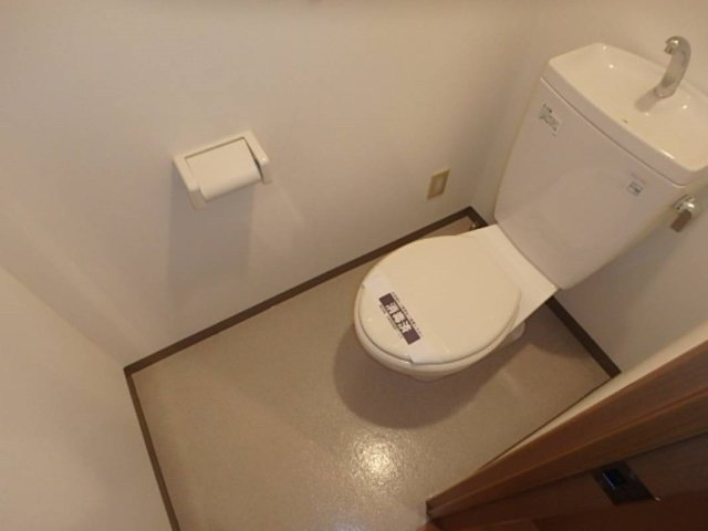 スカイコート芦花公園5階 トイレ