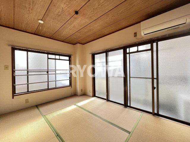 山崎マンション2階 掲載の写真は退去前の写真となります。