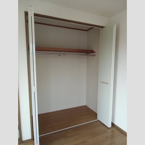 タウンハウス豊四季 クローゼット