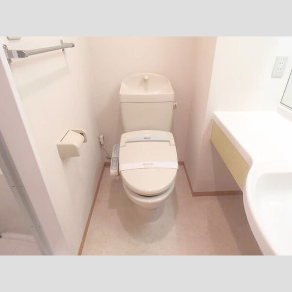 ローズパレス203号室 温水洗浄暖房便座