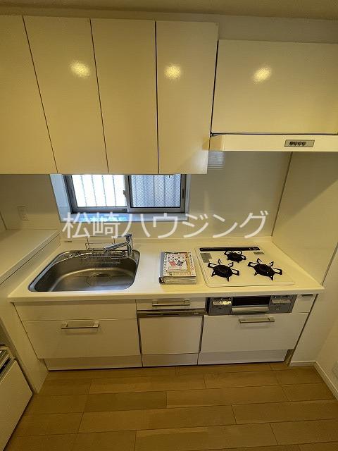 ＴＹ　ＨＯＵＳＥ1階 キッチン