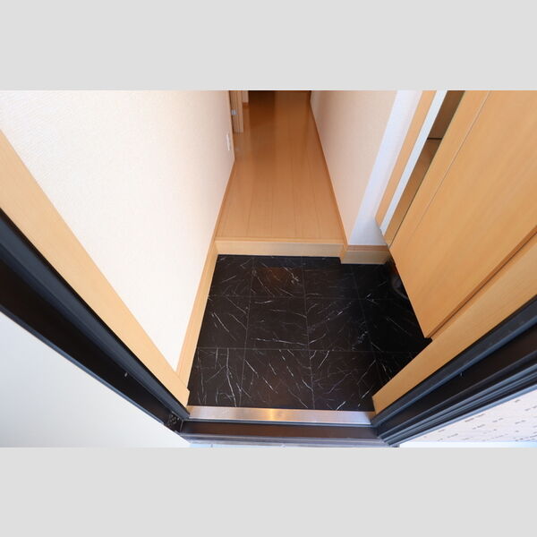 ロシェ　ヒル　Ⅱ 玄関