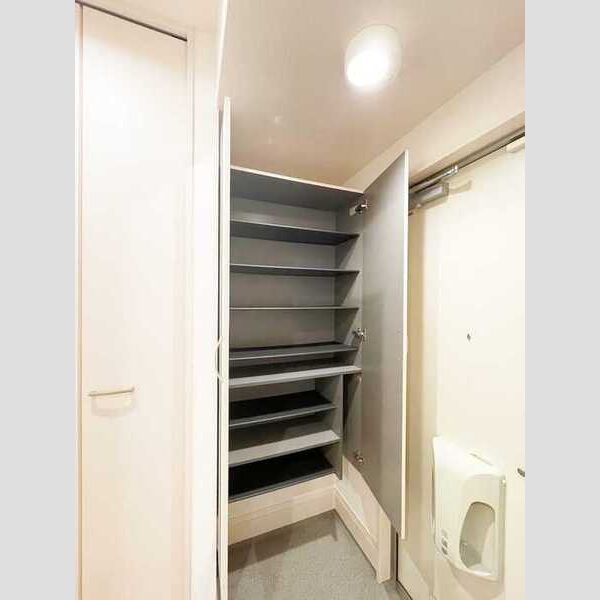 ブライト　A105号室 玄関