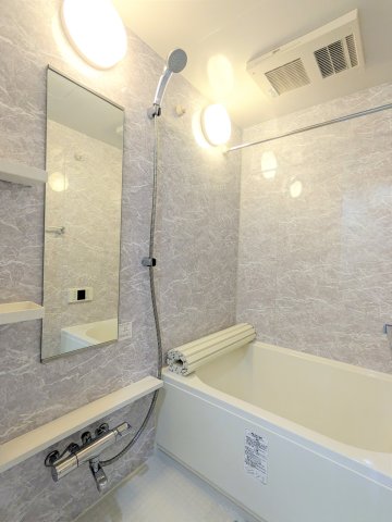 レスティア三軒茶屋601号室 お風呂