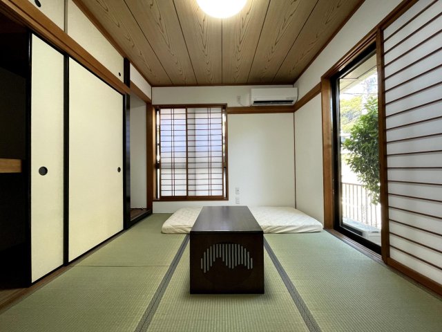 シェアハウス横浜根岸 101押入れあり、押入れの上部も収納スペース