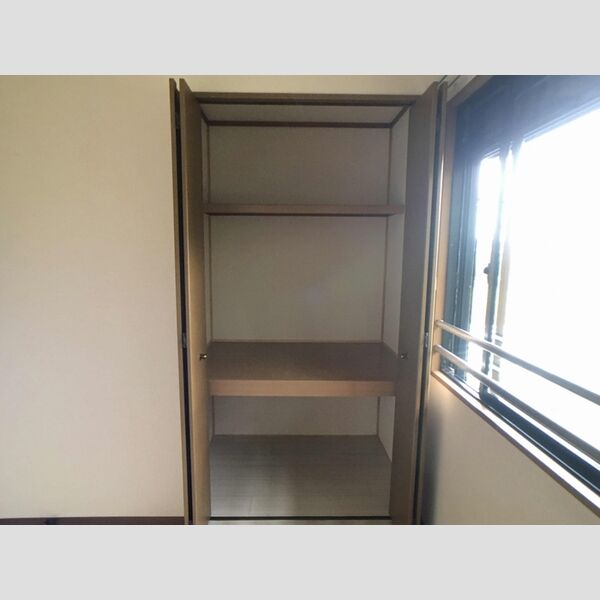 セジュール大島　ABA203号室 北側洋室収納です。