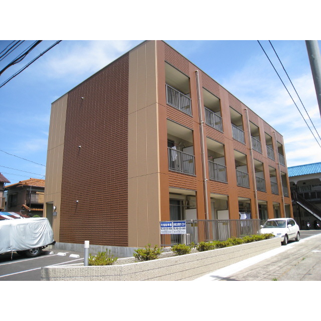 アンプルール フェール グランディオーズ 外観