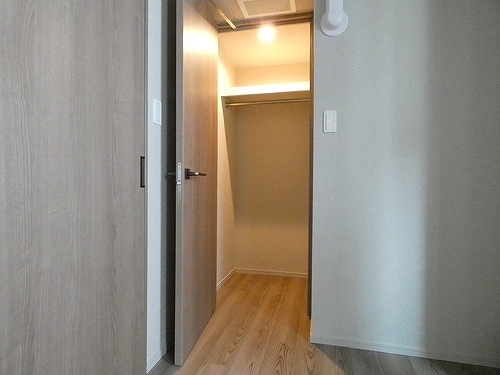 アトラス北品川2階 ウォークインクロゼット　（洋室　約５.０畳）