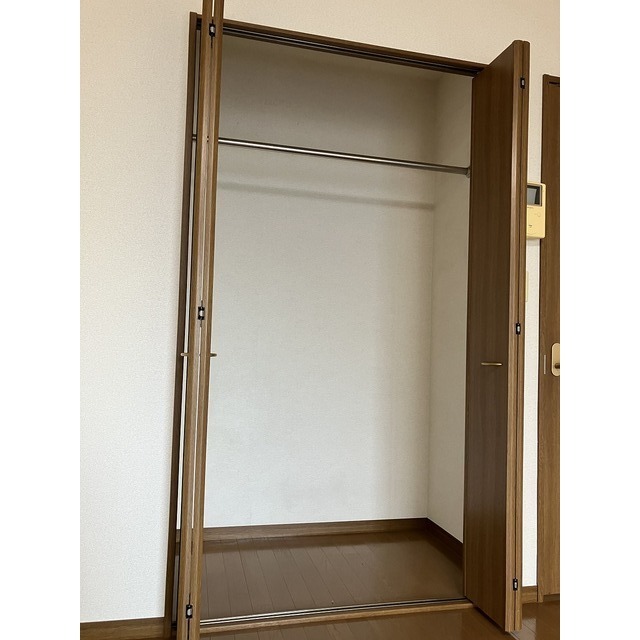 アムール 中原 内観