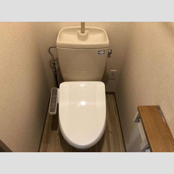 アピエ　壱番館/弐番館壱番館105号室 温水洗浄暖房便座トイレ
