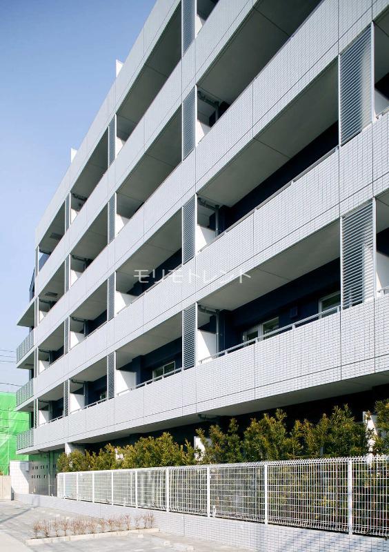 カスタリア鶴見4階 外観