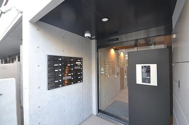 ルナアズール2階 エントランス