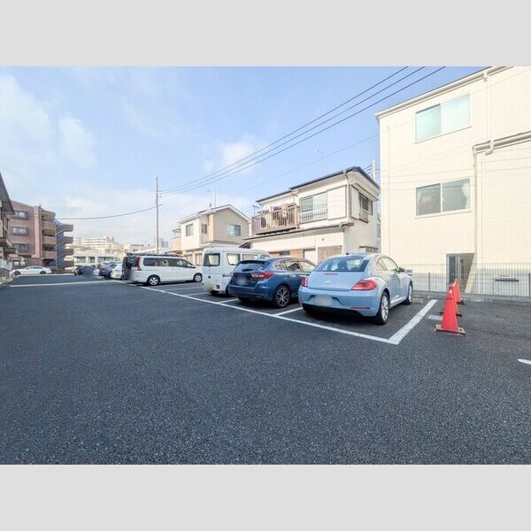アトリオみなみだいらⅡ202号室 駐車場