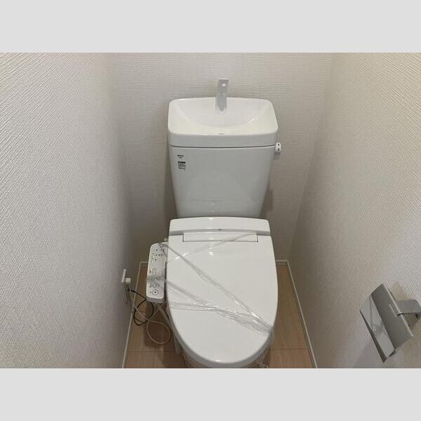 マイホームネクスト千城台東3丁目　4号棟 トイレ