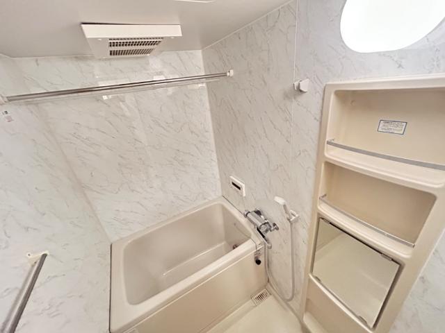 グリーンヒルズ105号室 バス