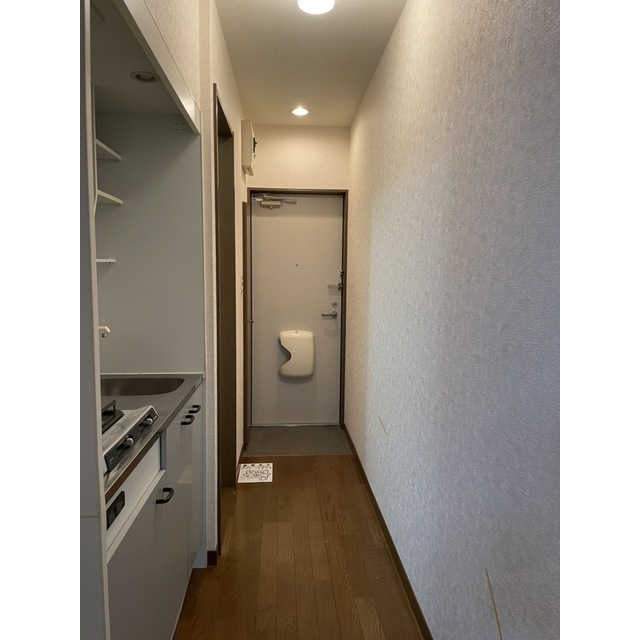 アンプルール フェール Ｗind105号室 玄関