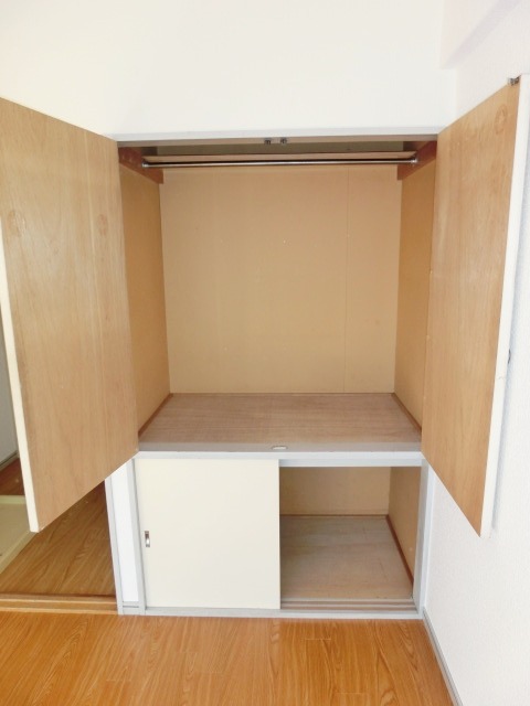 第2レジデンス初 収納